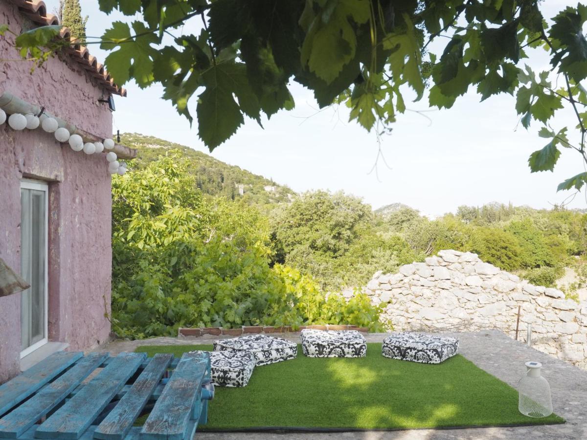 Vintage Stone-Built Country Cottage In Richea Kouloureika エクステリア 写真