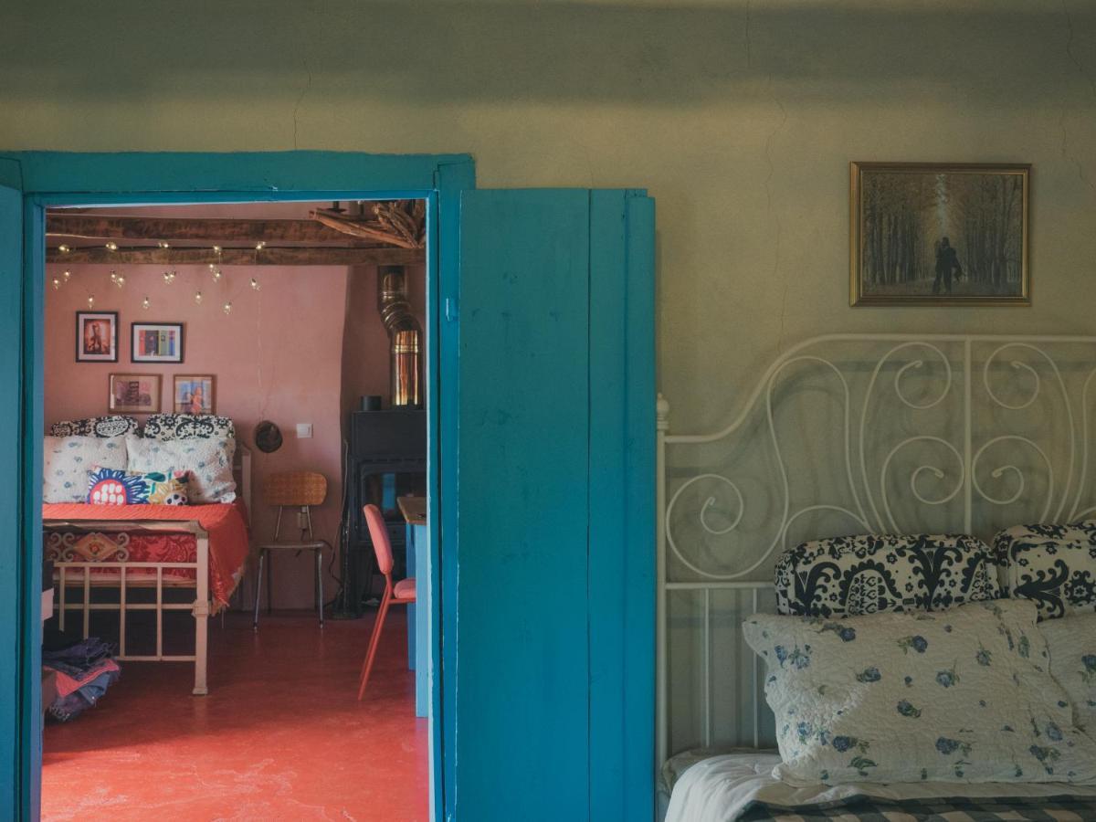 Vintage Stone-Built Country Cottage In Richea Kouloureika エクステリア 写真